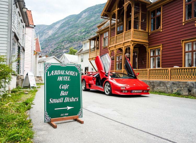 Laerdalsoren Motor Guesthouse Лердалсьойрі Екстер'єр фото