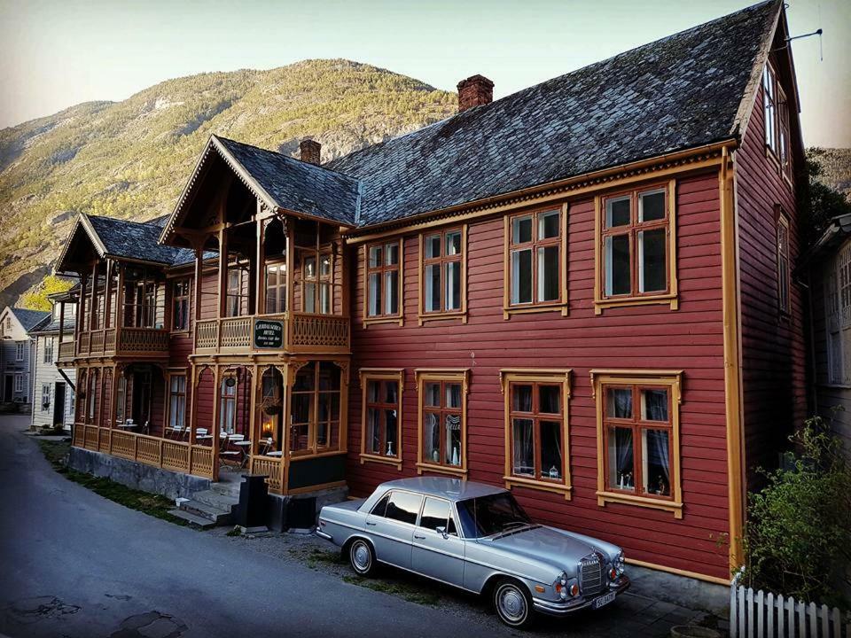Laerdalsoren Motor Guesthouse Лердалсьойрі Екстер'єр фото