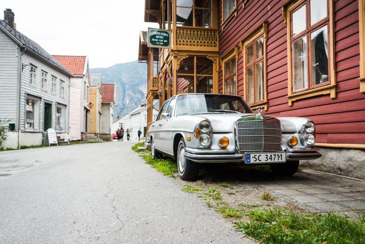 Laerdalsoren Motor Guesthouse Лердалсьойрі Екстер'єр фото